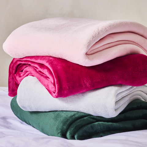 The Reject Shop Blankets